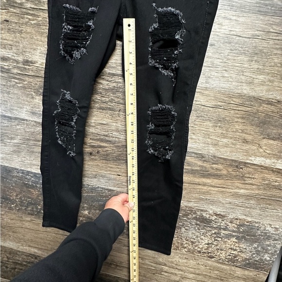 Hollister Black Skinny Distressed Jeans - Picture 3 of 8